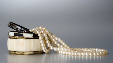 Picture for category Pearl Necklaces