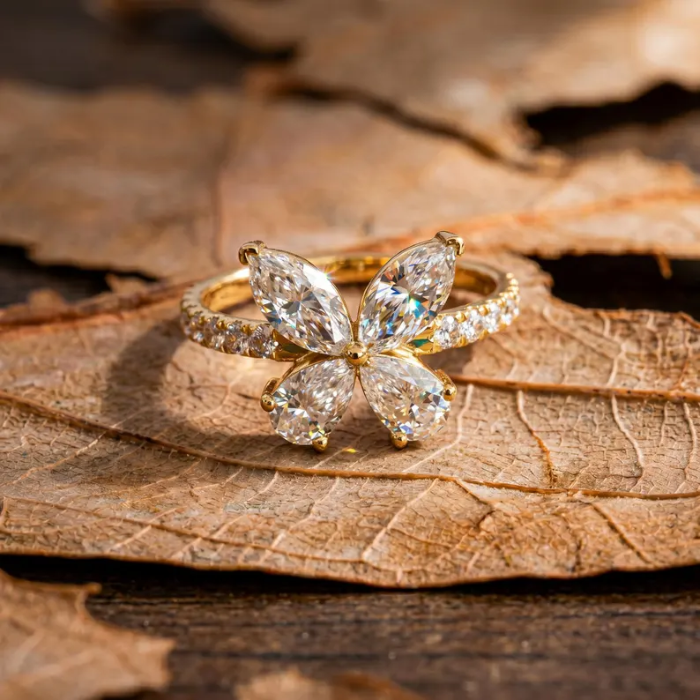 Picture of Gold Butterfly Diamond Ring