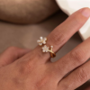 Picture of Pearl Flower Ring with Diamond