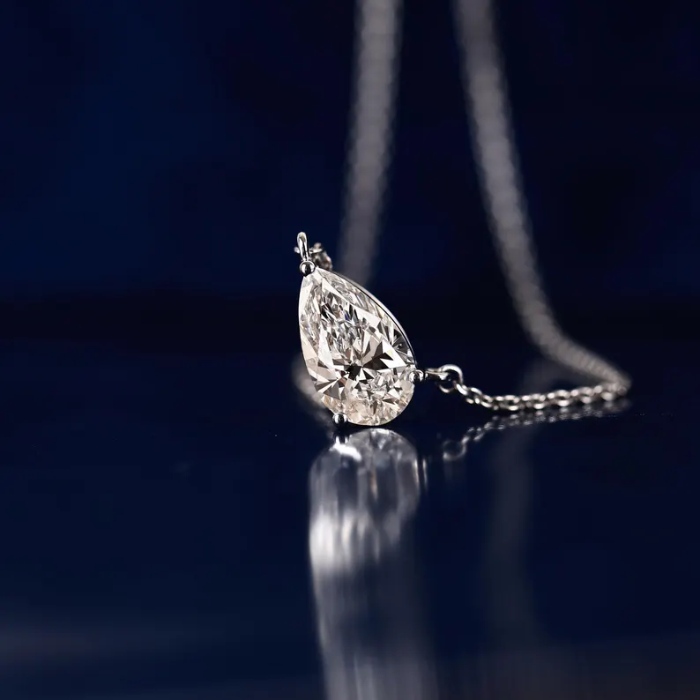Picture of Solitaire Pendant Necklace