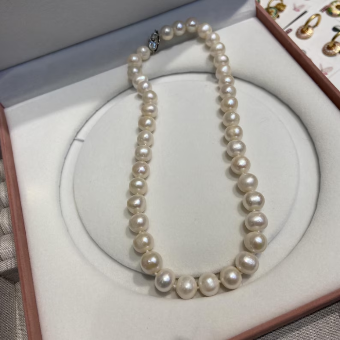 Picture of White Pearl Strand