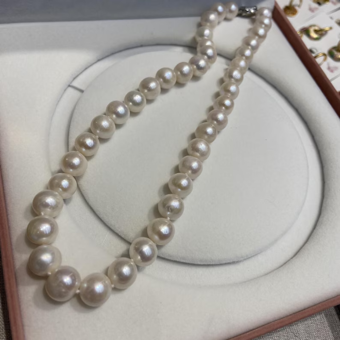 Picture of White Pearl Strand