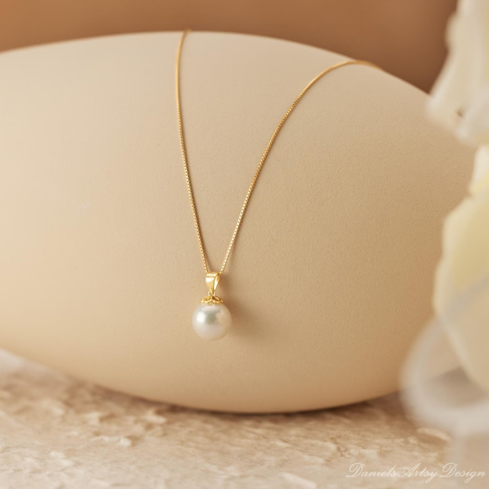 Picture of Pearl Drop Pendant