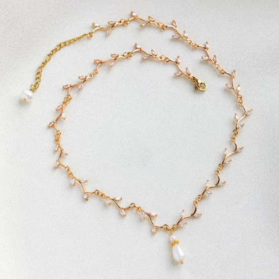Picture of Zircon Freshwater Pearl Necklace
