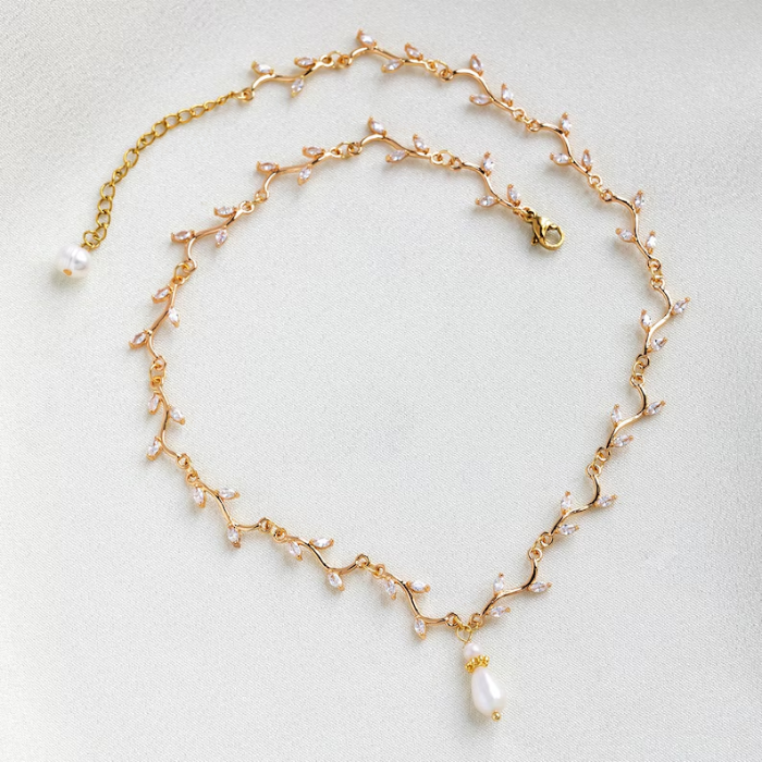 Picture of Zircon Freshwater Pearl Necklace