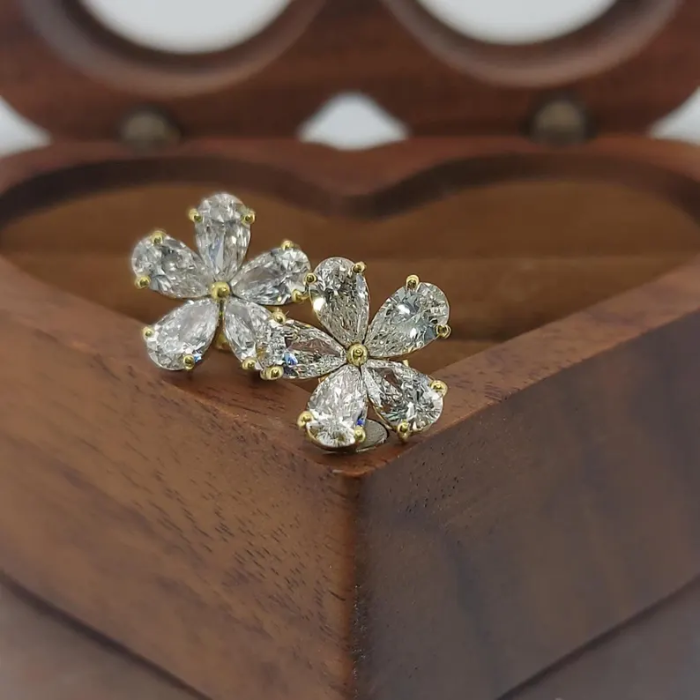 Picture of Flower Diamond Earrings
