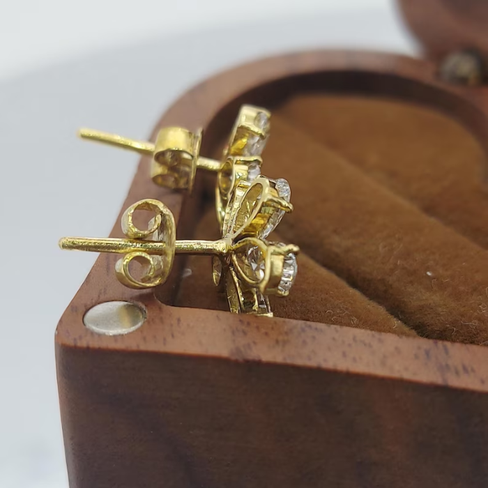 Picture of Flower Diamond Earrings