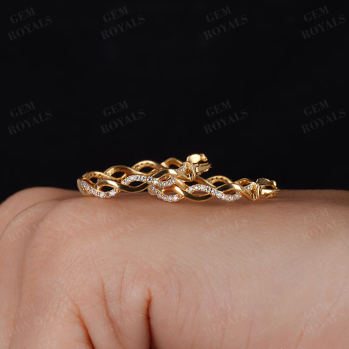 Picture of Twisted Hoop Earrings