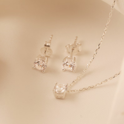 Picture of Elegant Diamond Necklace