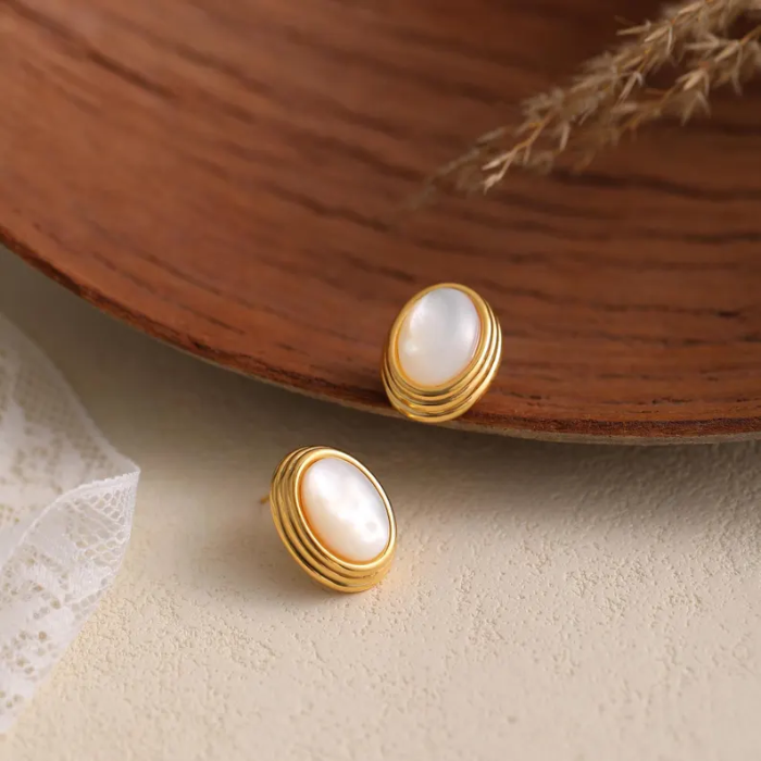 Picture of Vintage-Inspired Mother of Pearl Earrings