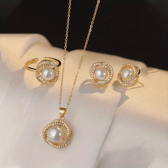 Picture of Elegant Pearl Studded Necklace