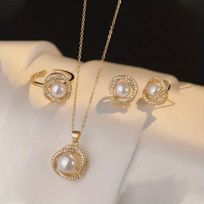 Picture of Elegant Pearl Studded Necklace