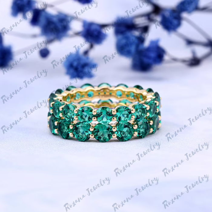 Picture of Emerald Cut Eternity Band