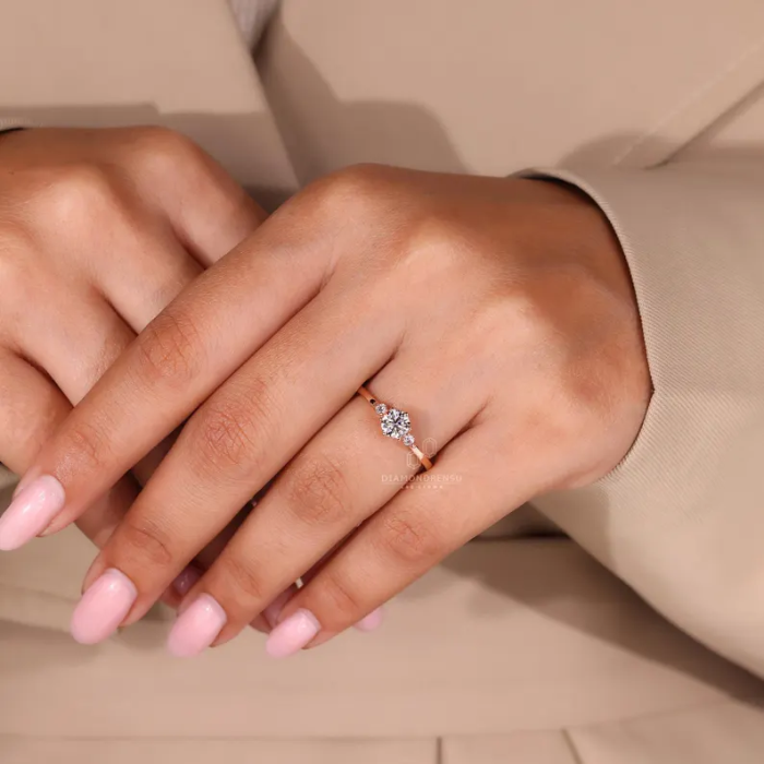 Picture of Round Three Stone Diamond Ring