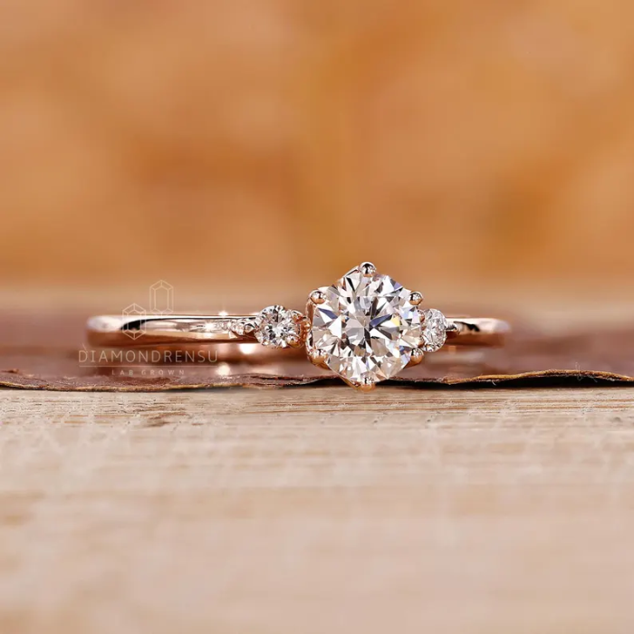 Picture of Round Three Stone Diamond Ring