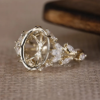 Picture of Oval Semi Mount Engagement Ring