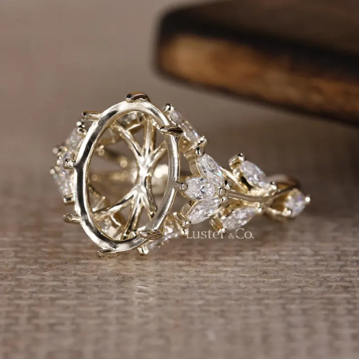 Picture of Oval Semi Mount Engagement Ring
