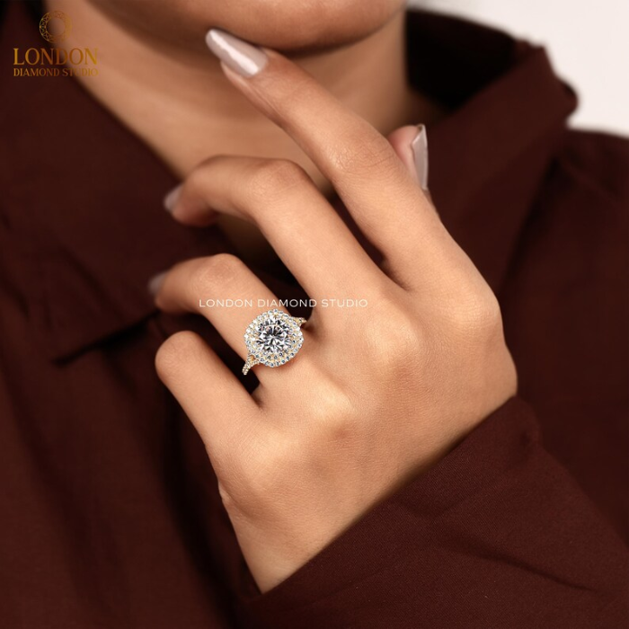 Picture of Double Halo Diamond Ring