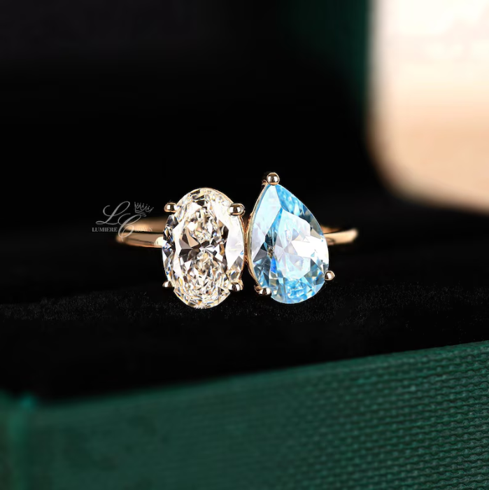 Picture of Pear & Oval Toi et Moi Ring